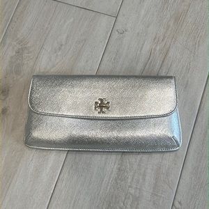 Tory Burch metallic silver clutch! Barely worn!
